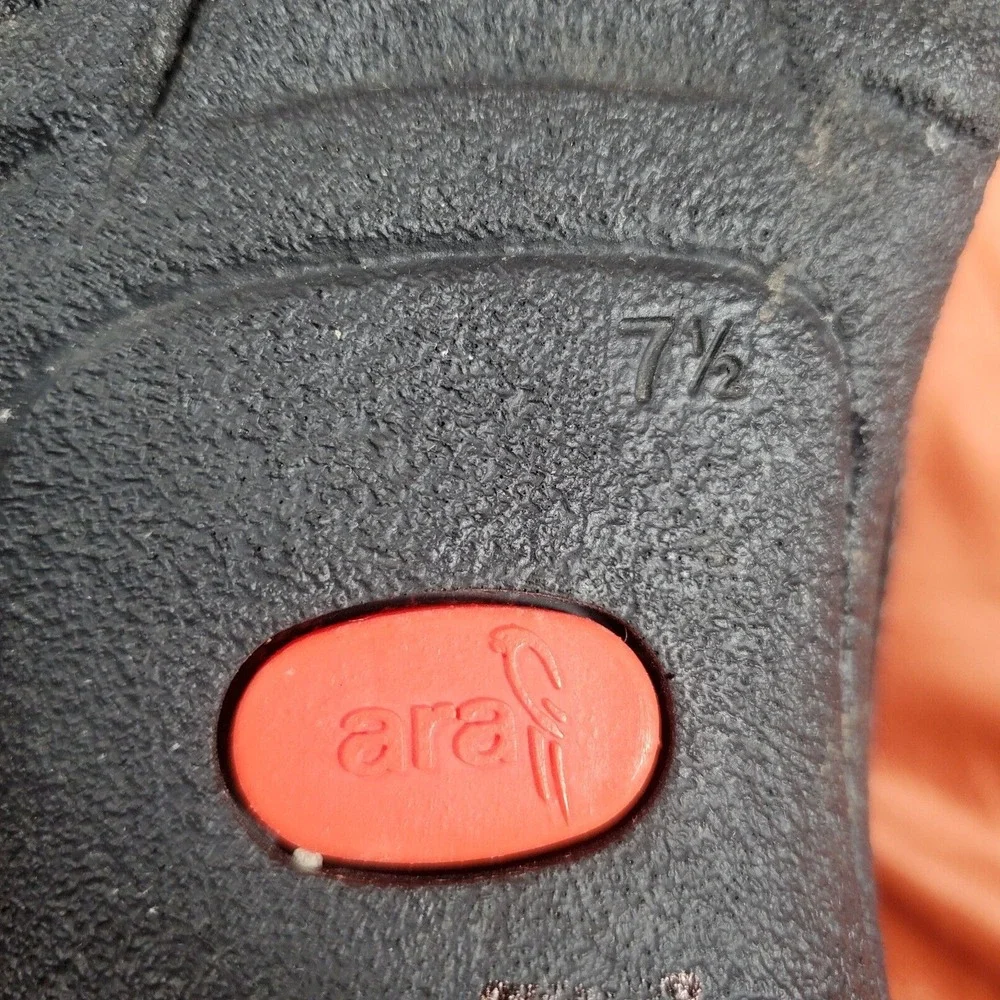 ARA Marion Women's Size 7.5 GORE-TEX® Hook & Loop Strap Boot MSRP: $179.95 - Picture 10 of 11